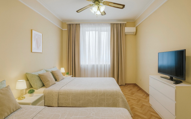 Апартаменты Просторная квартира на Волжском проспекте 39