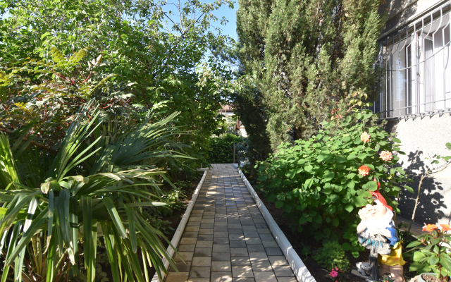Na Sevastopol'skoy Guest House