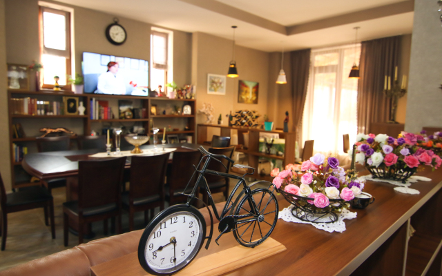 Salmer Hotel