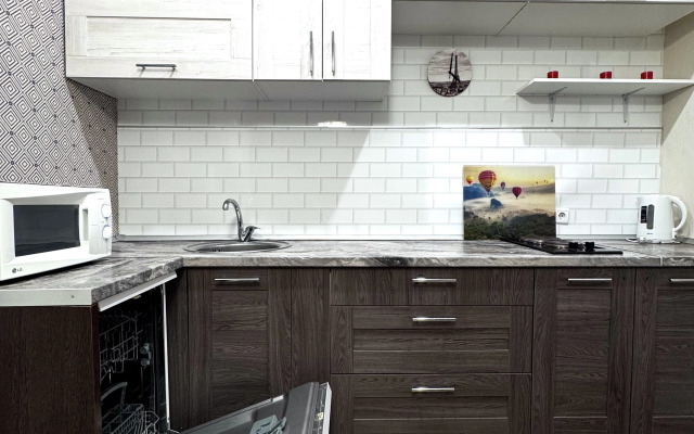 Квартира 2-комнатная Cтудия Yarapartments на Октября 11