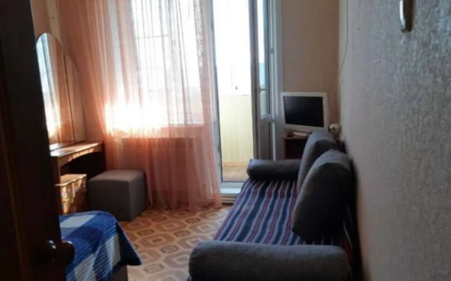 Na Molodyozhnoy 8 Flat