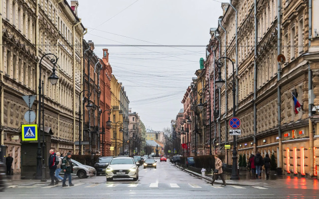 Welcome Home Pushkinskaya 2/79 Apartments