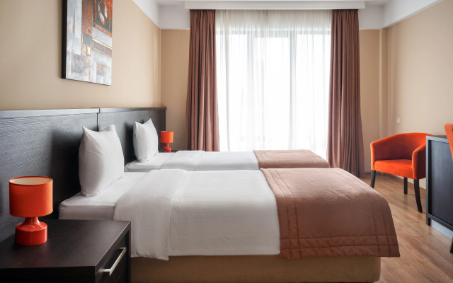 Sephia Hotel