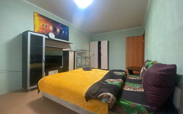 1-K Kvartira u Ploschadi Pobedy Flat