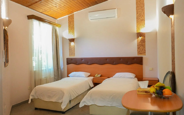 Отель Dream Forest