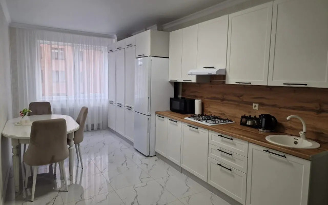 Апартаменты Flatirini на Братьев Темировых 69/3