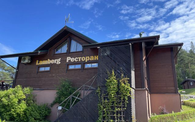 Baza Kharius Private house