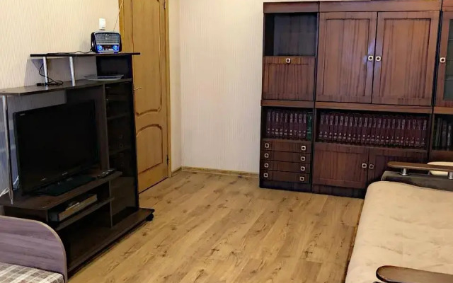 S 2-Mya Izolirovannymi Komnatami V Sankt-Peterburge Flat