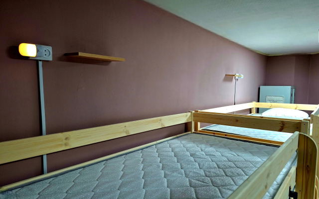 Gosti Hostel