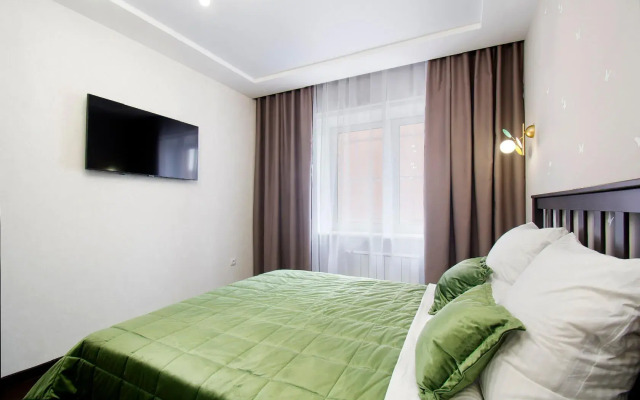 Bolshoy Razdelny Lyuks V Tsentre Flat