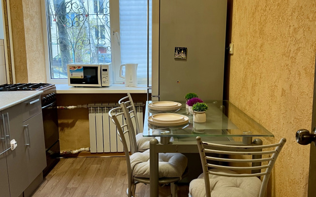 Квартира Уютная Двушка в Минуте от Вокзала