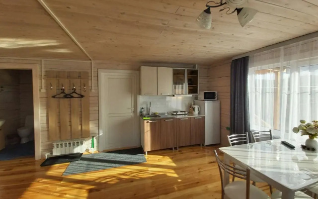 Tikhiy Dvorik Apartment