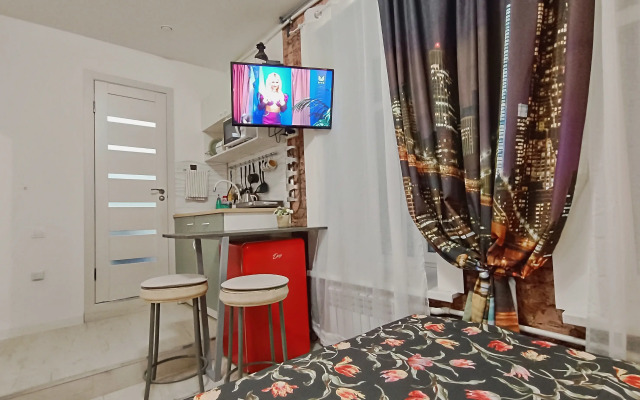 V Tsentre Sankt-Peterburga Flat