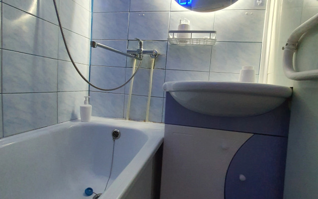 Квартира Уютная в Центре Пгт Верхнеднепровский Молодёжная 12