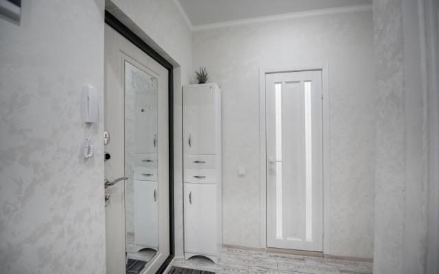 Апартаменты Smile Apartments с Балконом в Новом Доме