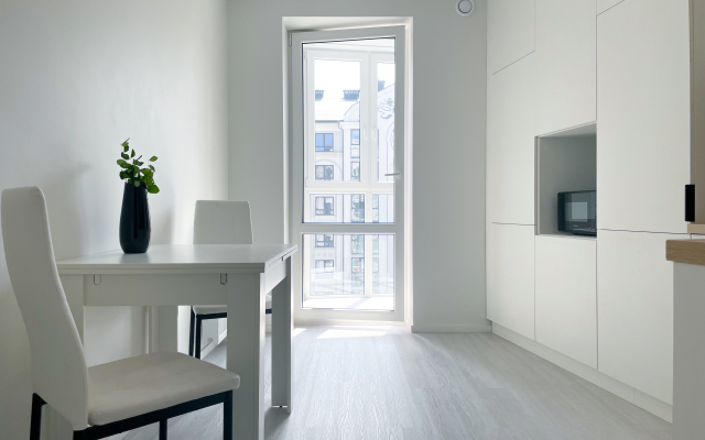 Black & White Apart Apartments