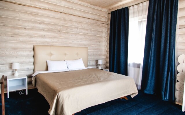 Goldy Key Hotel