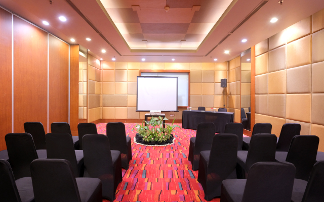 Quest Hotel Simpang Lima - Semarang