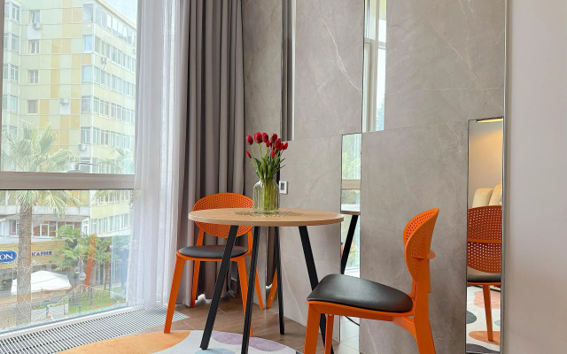 inSochi v samom centre Sochi na Navaginskoj N338 Apartments