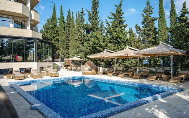 Ore More Boutique Hotel