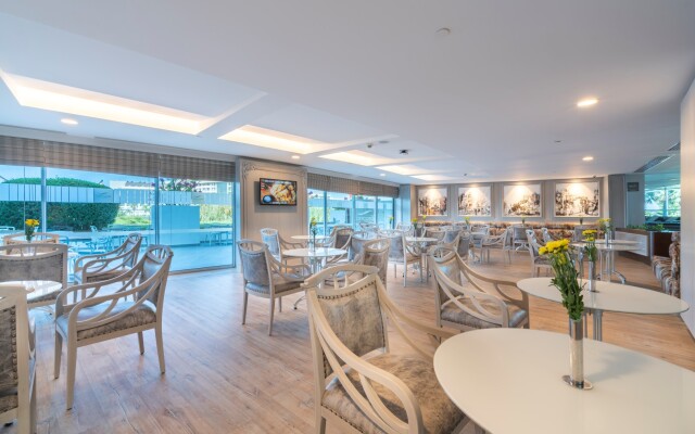 Concorde De Luxe Resort Lara Antalya – Prive Ultra All Inclusive