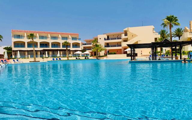 Ivy Cyrene Island Aqua Park Resort