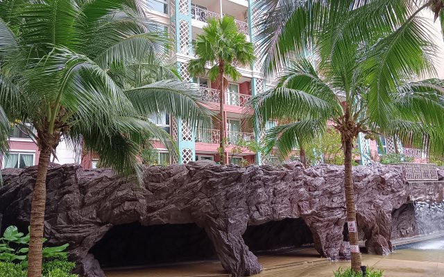 Grande Caribbean Condo Apartments
