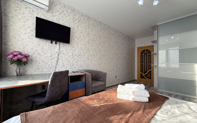 Апартаменты 2-комнатные HomeApart Скрыганова 4Д
