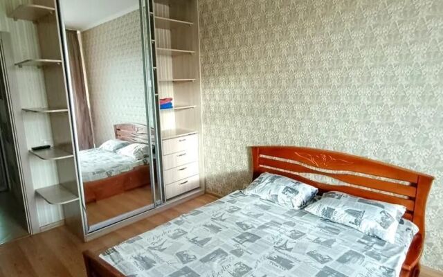 Na Ostrovskogo 67D Flat