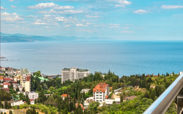 Апартаменты Крымский Рей Студия Africa боковой вид на море