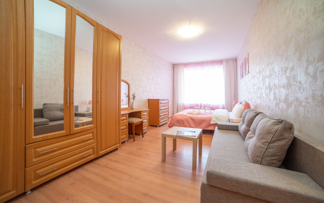 Апартаменты Трехкомнатная в центре