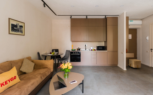 KeyGo #0080, 1 Bedroom, Saryan Street Apartments