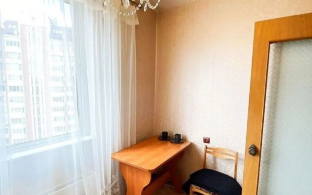 Апартаменты Большая Однокомнатная у Метро 1905 Года