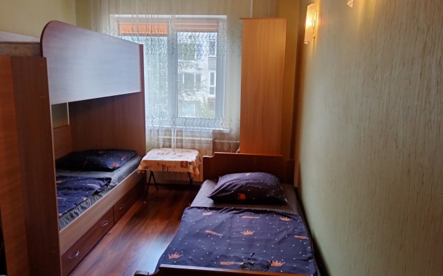 Na Dzerzhinskogo 38B Apartments