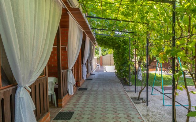 Uyutnyij Otdyih Guest House