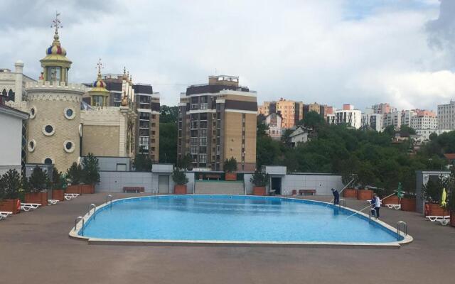 F.Living Flat