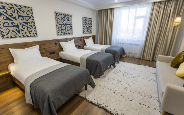 Akjola Hotel