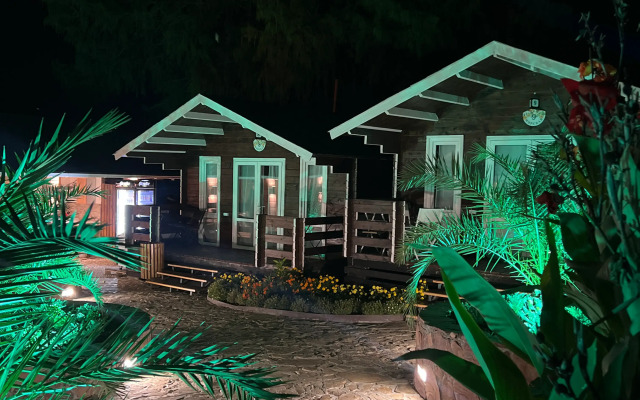 Flora Hotel