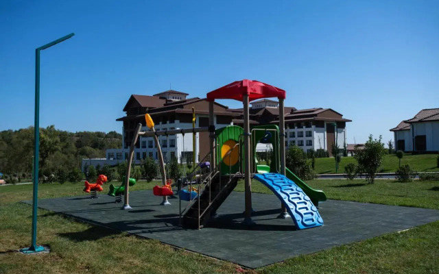 Shabran Wellbeing Resort