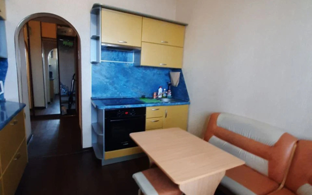 Odnokomnatnaya V Tsentre Surguta Flat