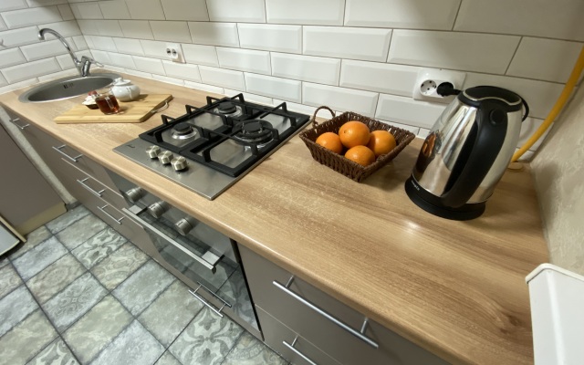 Квартира Трехкомнатная на Правды 9