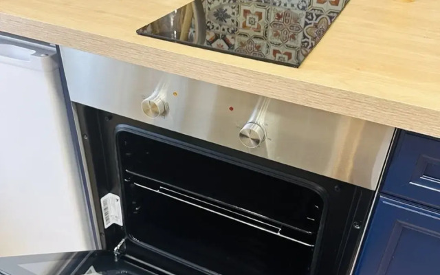 Апартаменты Хохлома Видовые на Ул Тургенева 25/1