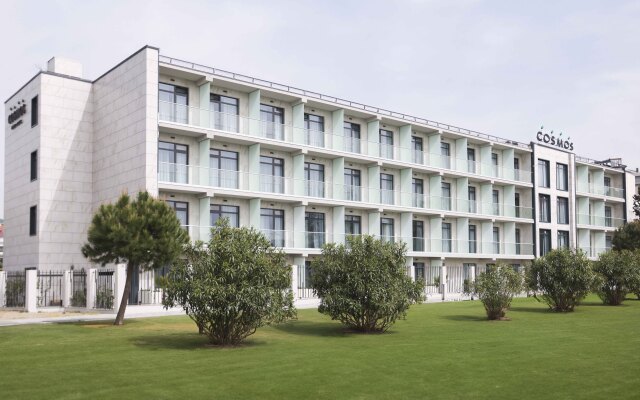 Cosmos Adler Hotel