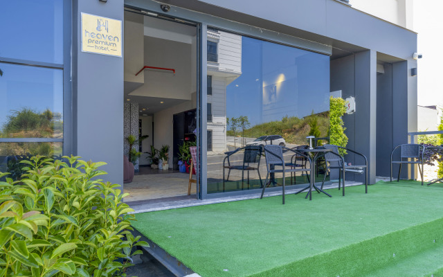 Heaven Premium Airport Hotel