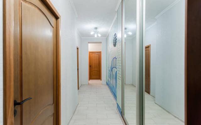 Prostornie Bolshoy Sadovoy Apartments v istoricheskom centre