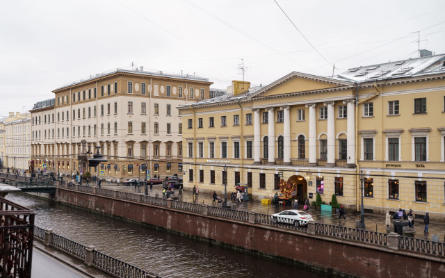 Апартаменты с видом на канал Грибоедова у Невского проспекта