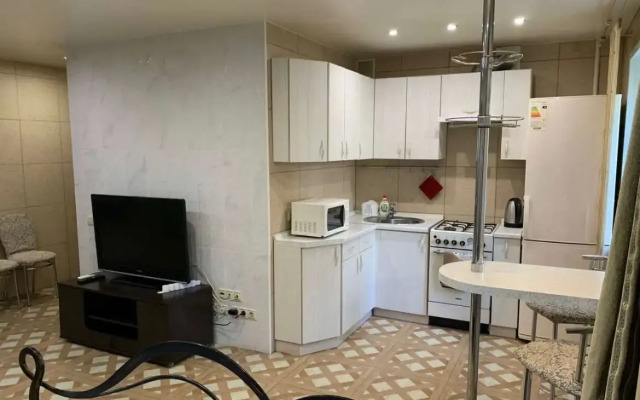 Na Ulitse Sverdlova 79a (7) Flat