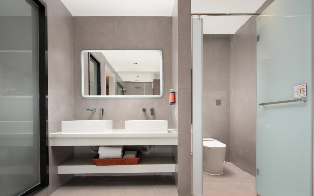 One Gem Hotel