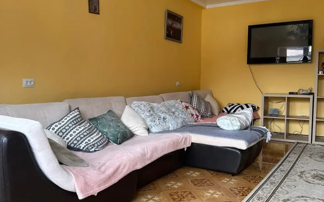 Квартира на Пихтовый 6-32