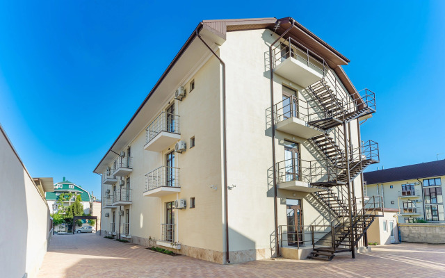 Hotel Layt